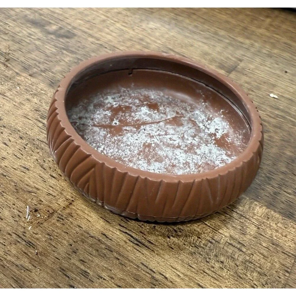 miscellaneous  Reptile supplies, One hide, PVC tubing, Food and water bowl ￼